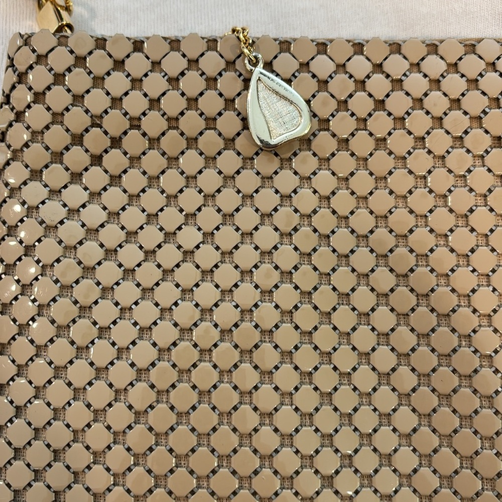 Whiting and Davis beige mesh zip closure convertible crossbody bag - Picture 4 of 14